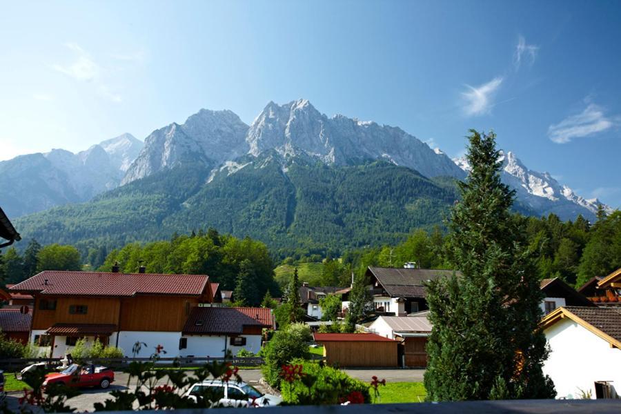 Hotel Garni Jaegerhof Grainau Bagian luar foto